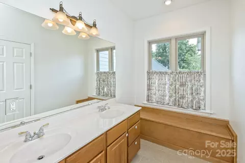 16 Devonshire Dr, Mills River, NC 28759 photo 30