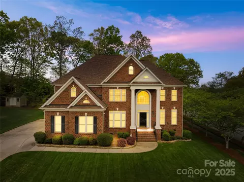 130 Weeping Spring Dr, Mooresville, NC 28115