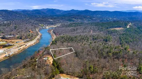 165 Richmond Ridge Rd, Asheville, NC 28806