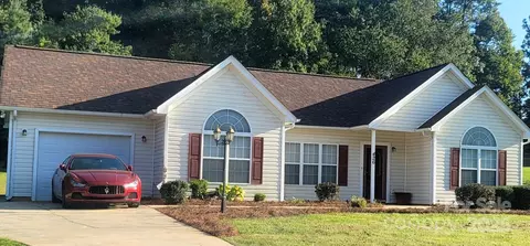 426 Summer Ridge Rd, Stanley, NC 28164