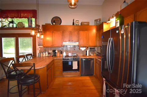 5769 Birch St, Conover, NC 28613 photo 14