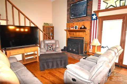5769 Birch St, Conover, NC 28613 photo 8