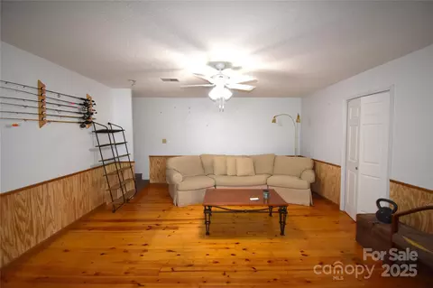 5769 Birch St, Conover, NC 28613 photo 29