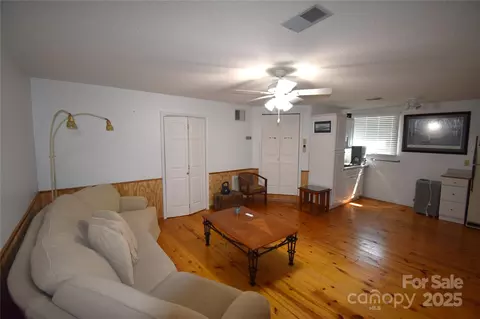 5769 Birch St, Conover, NC 28613 photo 27
