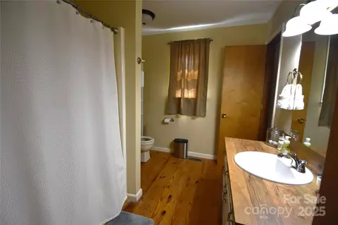 5769 Birch St, Conover, NC 28613 photo 18