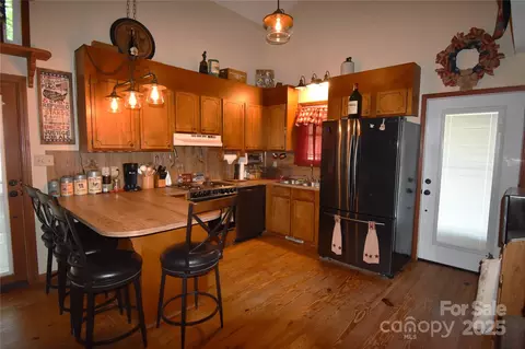 5769 Birch St, Conover, NC 28613 photo 15