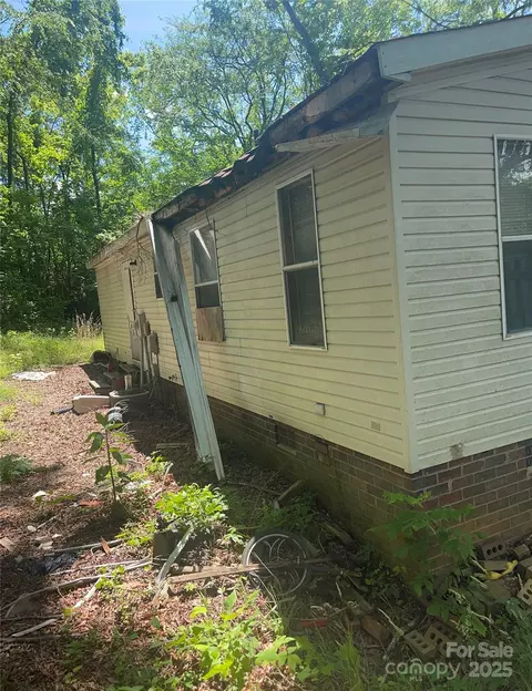 Exterior - 433 E Geroid St, Salisbury, NC 28144 photo 3 of 4
