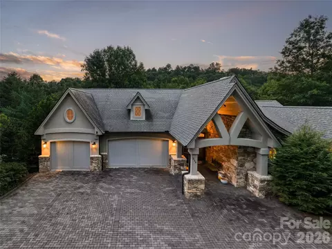 256 Senator Reynolds Rd, Asheville, NC 28804