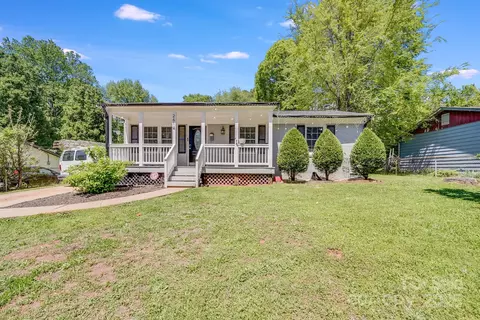 2614 Thornton Rd, Charlotte, NC 28208