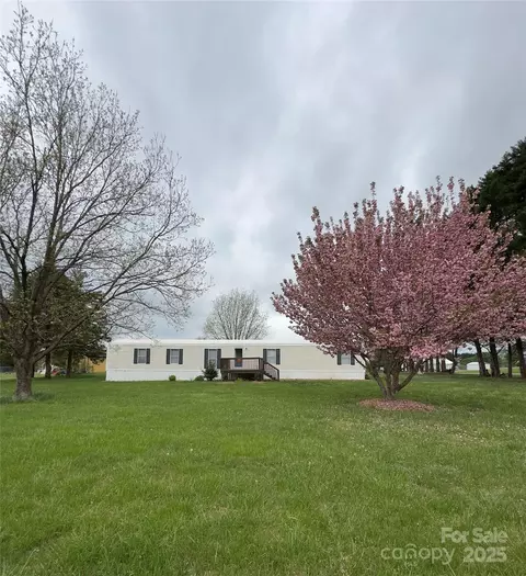 5767 Swinging Bridge Rd, Conover, NC 28613