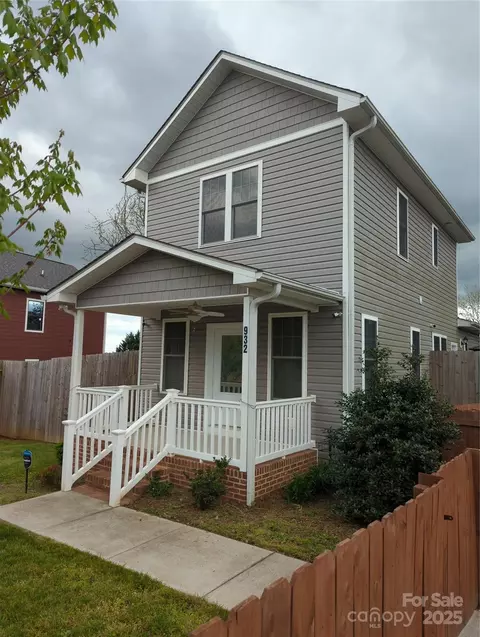 932 3rd Street Sw Pl SW, Hickory, NC 28602