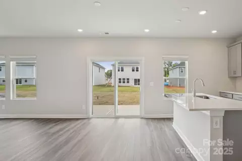 1228 Morehead Dr, Salisbury, NC 28144 photo 6