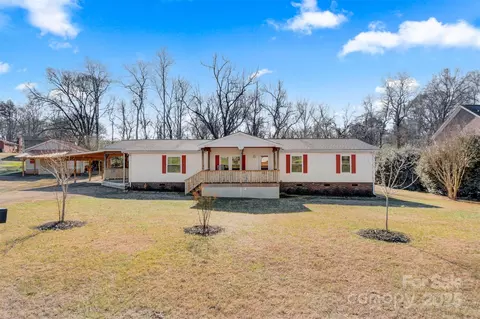 119 Loray Ln, Statesville, NC 28625
