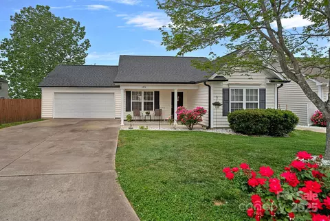 105 Sterling Ter, Mooresville, NC 28115