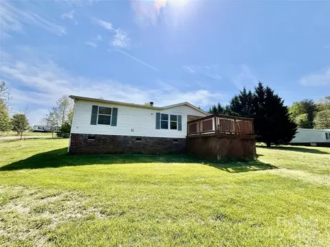 105 Branson Dr, Olin, NC 28660