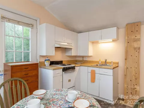 Kitchen - 211 Warrior Mountain Rd, Tryon, NC 28782 photo 7 of 7