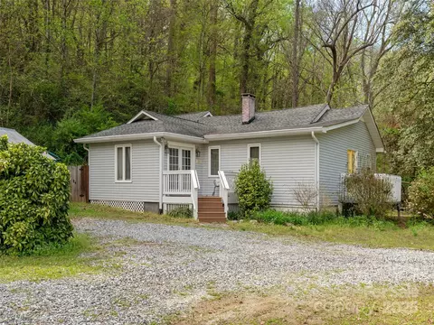 Exterior - 211 Warrior Mountain Rd, Tryon, NC 28782 photo 2 of 9