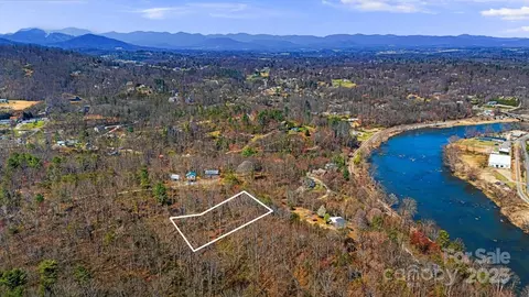 157 Richmond Ridge Rd, Asheville, NC 28806