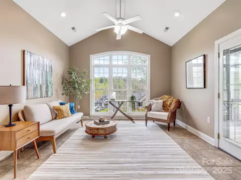 Living - 69 Ledgestone Dr, Fairview, NC 28730 photo 7 of 9