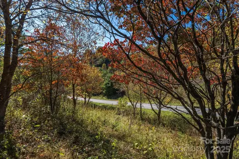 Sweetwater Road, Marshall, NC 28753