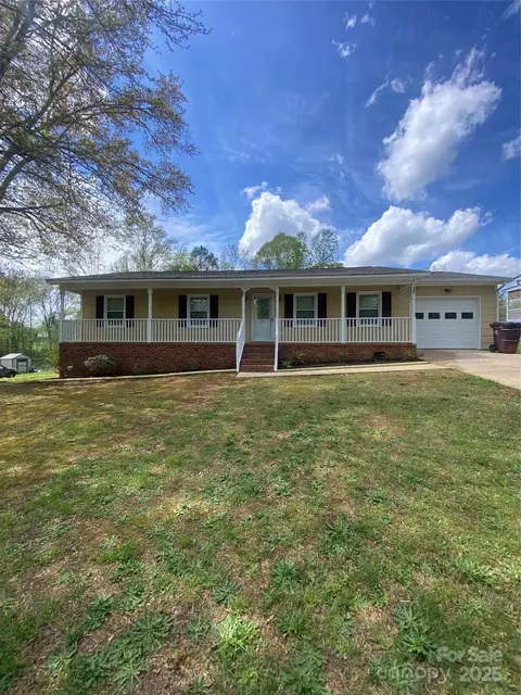 201 Glenwood Dr, Blacksburg, SC 29702