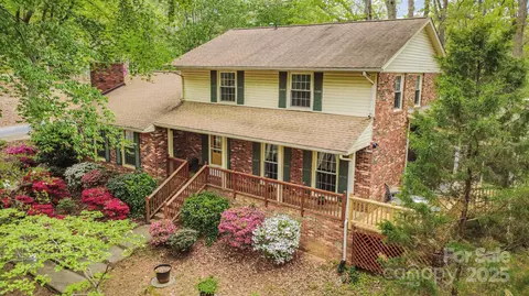 147 Spring Shore Rd, Statesville, NC 28677
