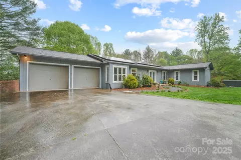 213 Lost Corner Rd, Morganton, NC 28655 photo 2