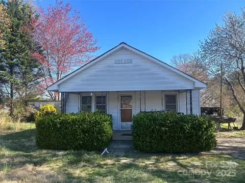 3603 Nc 90 E Hwy E, Taylorsville, NC 28681