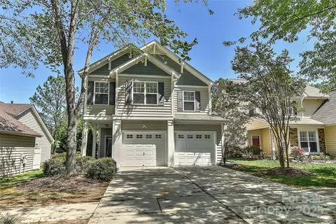 1037 Hammond Dr, Matthews, NC 28104
