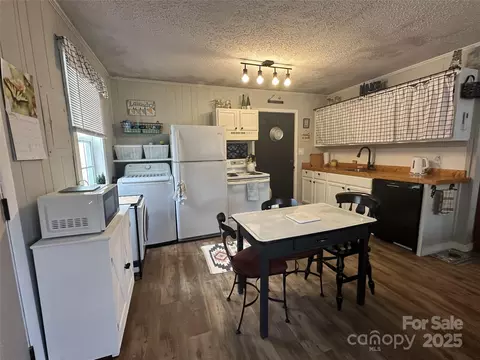 Kitchen - 77 Pine Rd, Rosman, NC 28772 photo 1 of 1