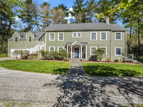 2001 Laurel Park Hwy, Hendersonville, NC 28739