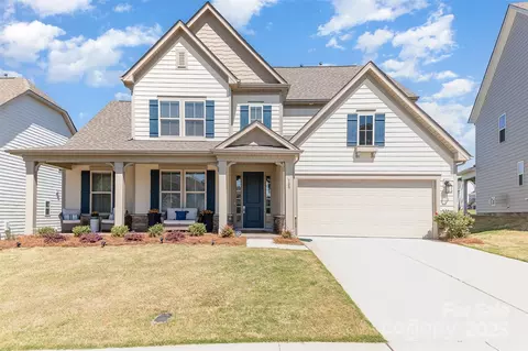 109 Crossvine Dr, Mooresville, NC 28117