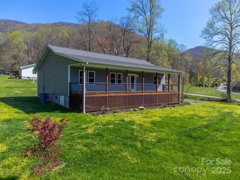 Exterior - 2349 E Fork Rd, Sylva, NC 28779 photo 4 of 17