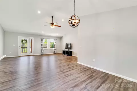 Living - 2349 E Fork Rd, Sylva, NC 28779 photo 4 of 6