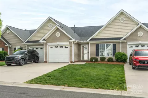 3955 Creekside Ct, Winston Salem, NC 27127