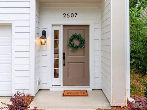 2507 Elon St, Charlotte, NC 28208