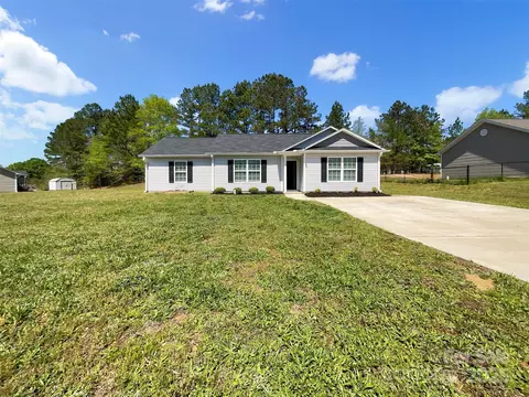 1399 Foxbrook Cir, Lancaster, SC 29720