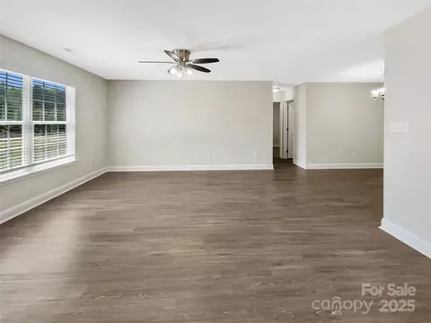 1399 Foxbrook Cir, Lancaster, SC 29720 photo 9