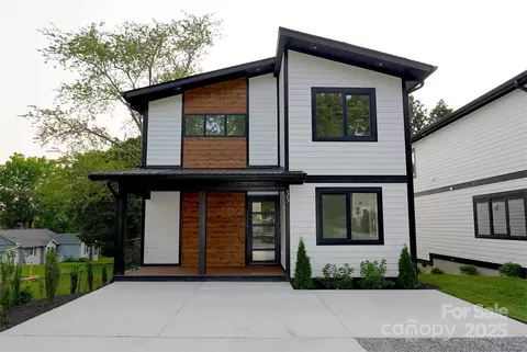 35 Robin St, Asheville, NC 28803