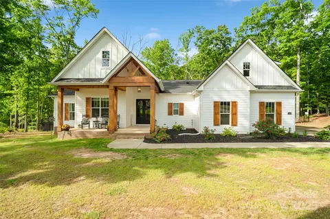 358 Grassy Ridge Ct, Clover, SC 29710