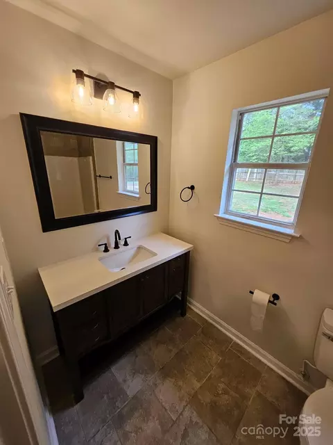 Bath - 213 Meadow Wind Ct, Monroe, NC 28110 photo 1 of 3