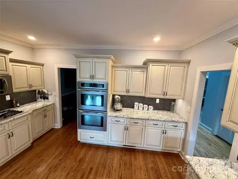 Kitchen - 1901 Benjamin Dr, Salisbury, NC 28146 photo 5 of 6