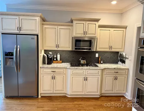 Kitchen - 1901 Benjamin Dr, Salisbury, NC 28146 photo 1 of 6