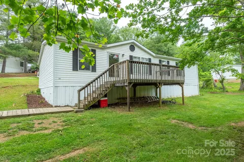3 Audrey Ln, Asheville, NC 28806