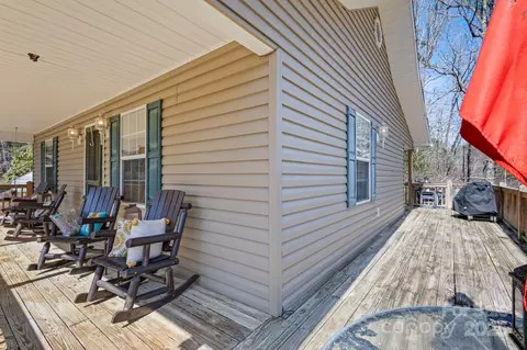 Exterior - 4 Dreskin Rd, Murphy, NC 28906 photo 6 of 12