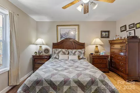Bedroom - 4 Dreskin Rd, Murphy, NC 28906 photo 2 of 4