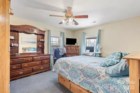 Bedroom - 4 Dreskin Rd, Murphy, NC 28906 photo 3 of 4
