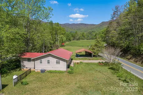 1775 Greens Creek Rd, Sylva, NC 28779