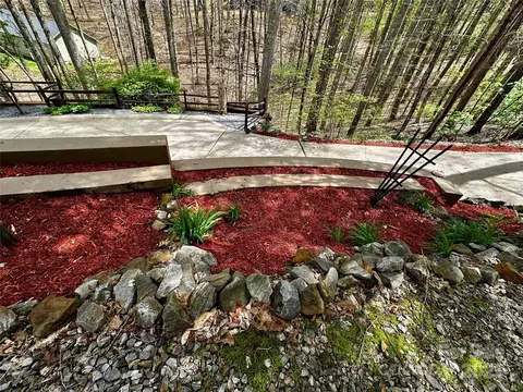 Exterior - 45 Pinecrest Dr, Franklin, NC 28734 photo 2 of 9