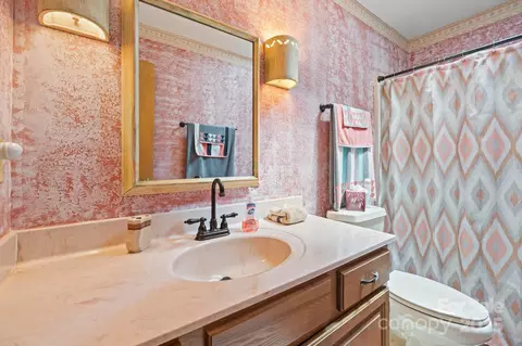 Bath - 45 Pinecrest Dr, Franklin, NC 28734 photo 1 of 3